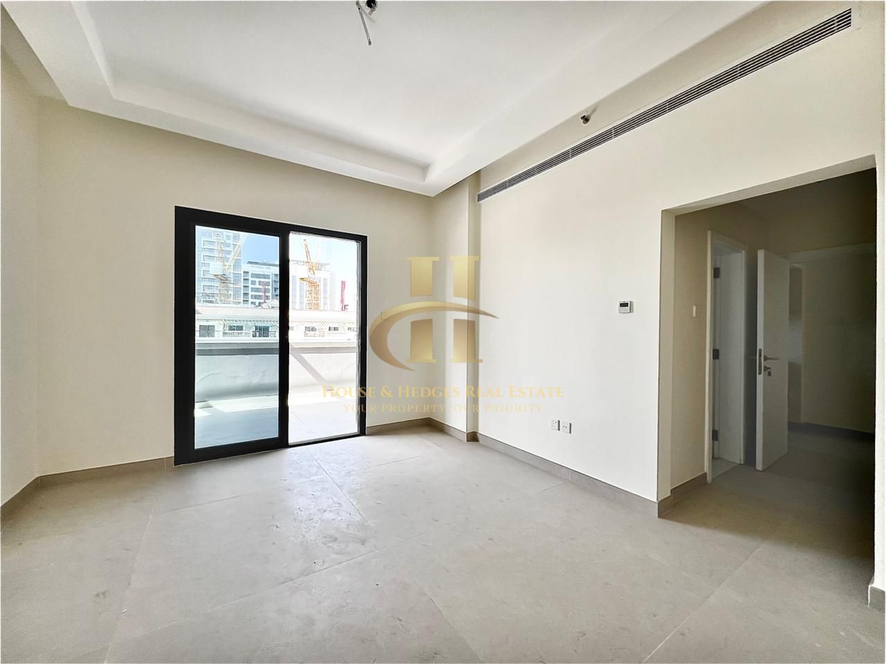 Huge Size | Fitted Kitchen | Ready to Move