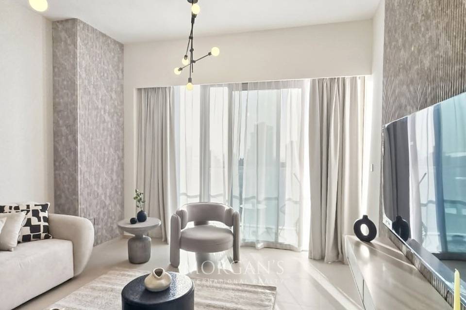1BR Apartment | Prime Location | Burj Khalifa View