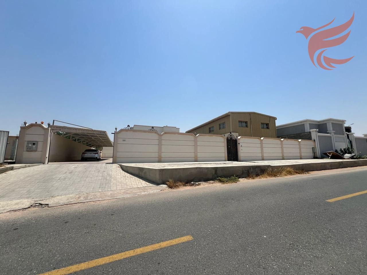 6 br villa with pool for rent at dhait south