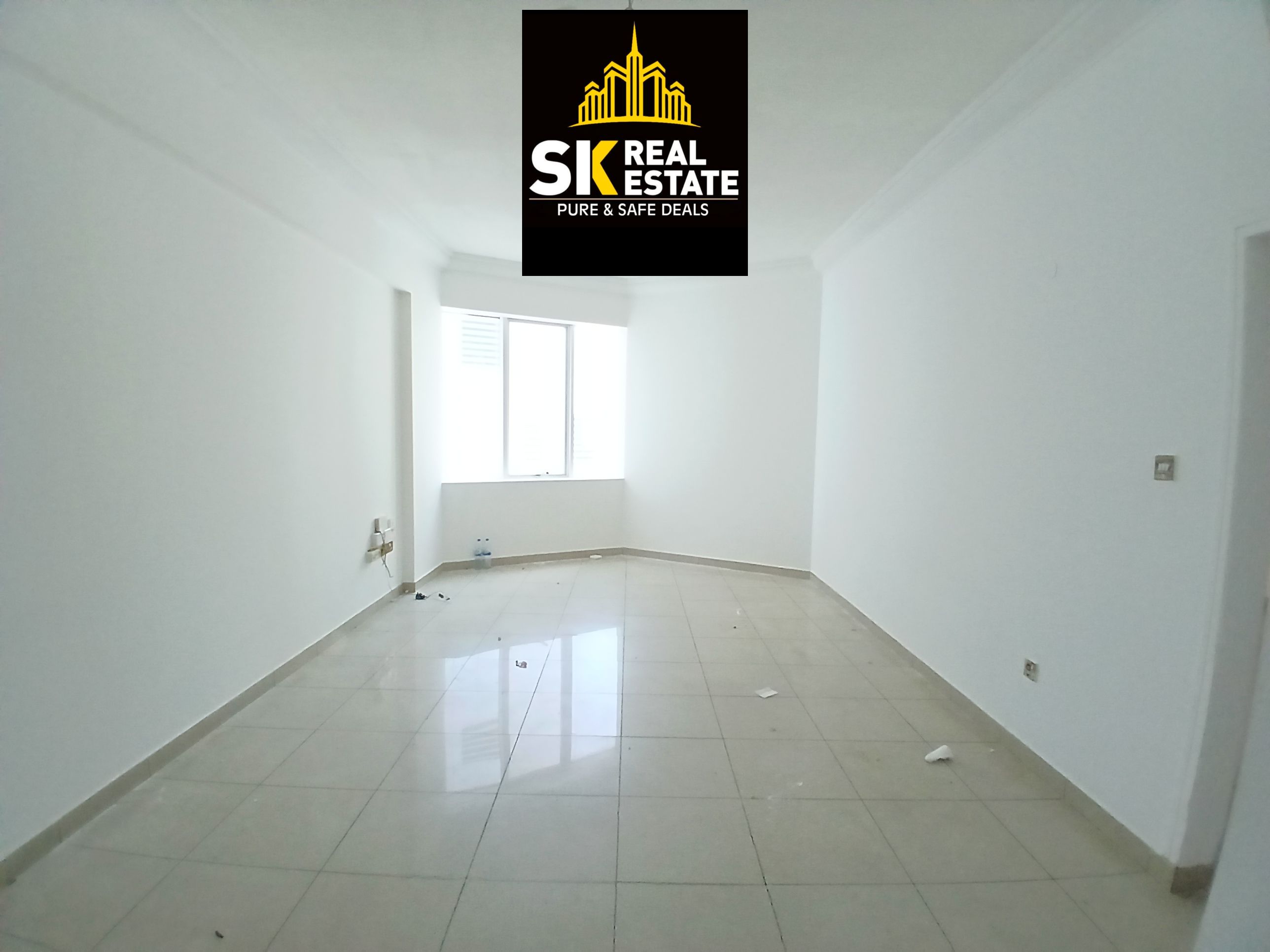 HOT OFFER _ NEAR DUBAI EXIT _ BRIGHT 1 BHK WITH ALL AMENITIES FREE _ JUST IN 41K 4 CHQS