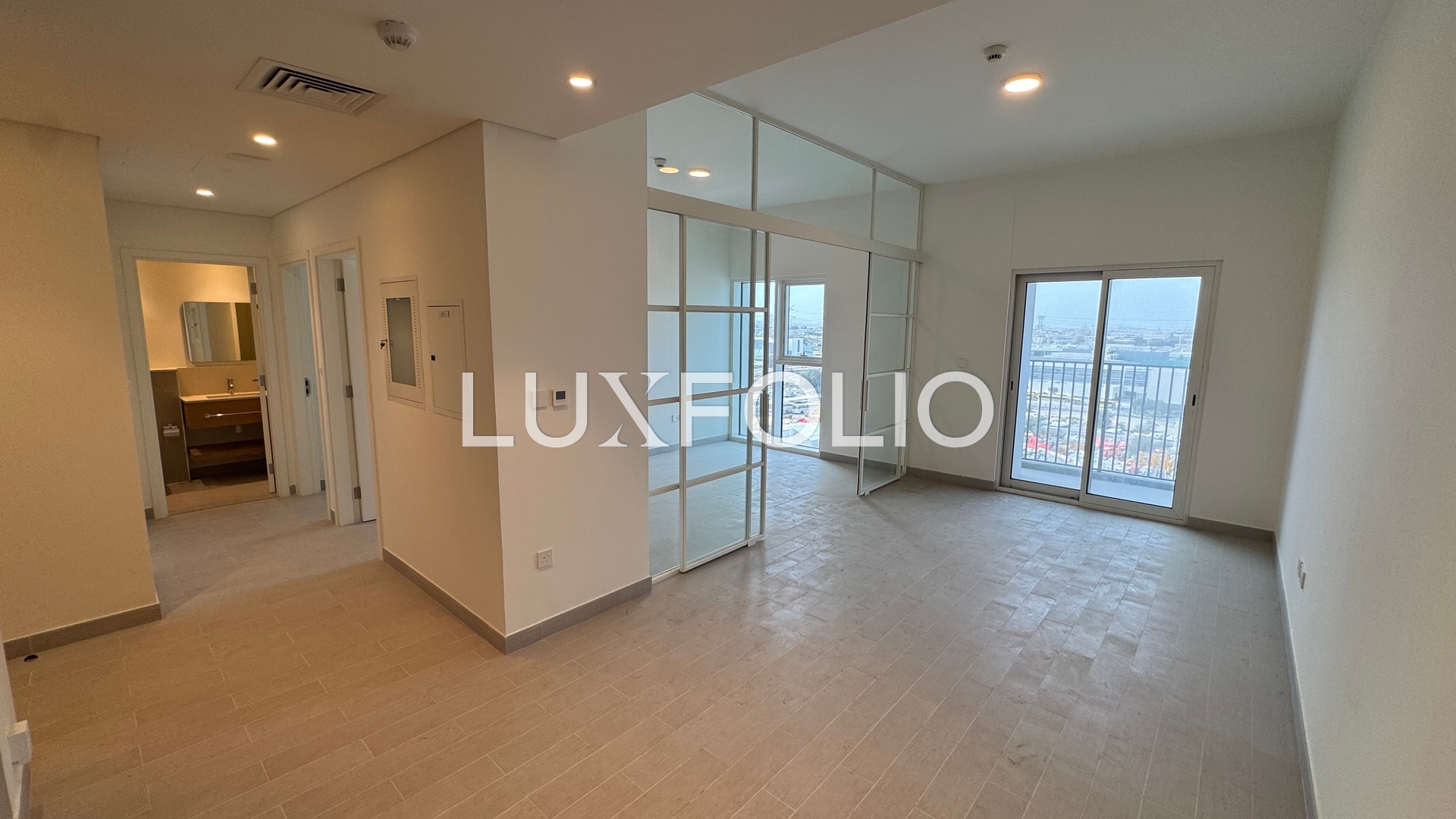 Vacant | Motivated | High Floor