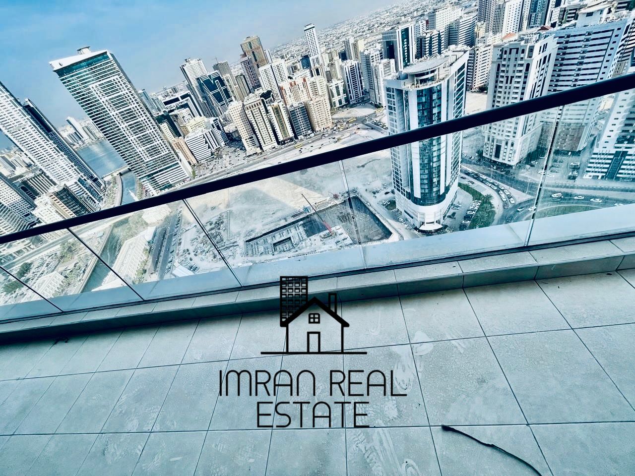 3BHK AC Free All amenities Free Maid room ready to move