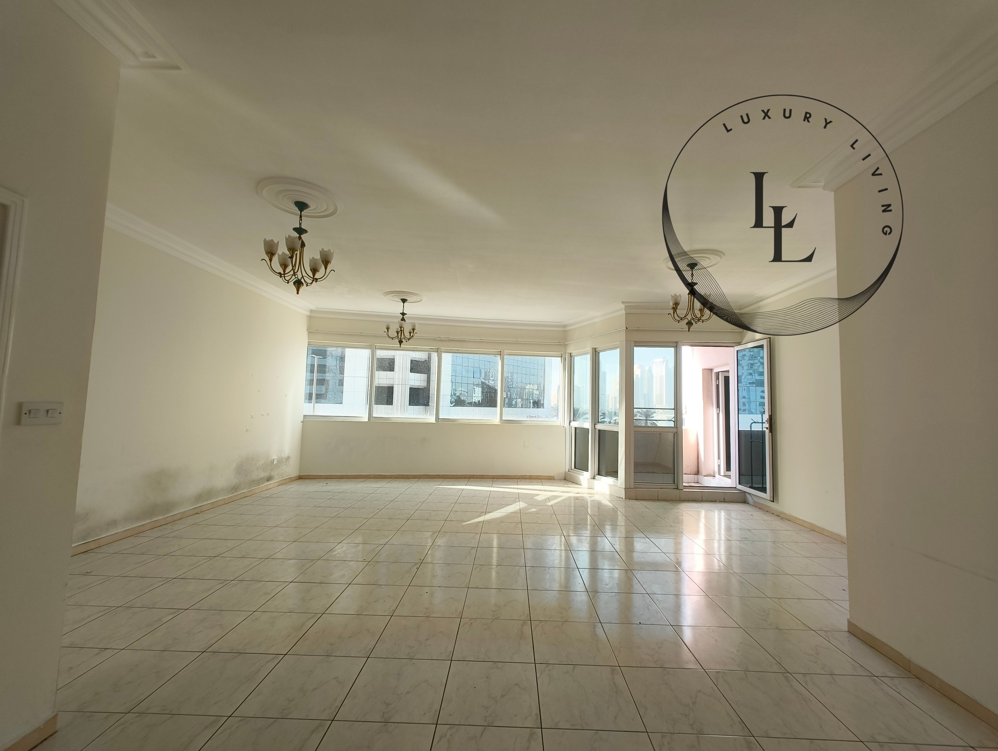 Nice and spacious 3bhk apartment in 73k, AC/Chiller free, balcony. Water front view
