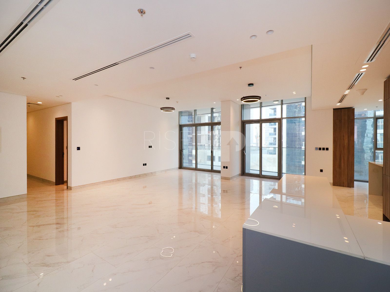 Large Layout | Luxury Living | Brand New