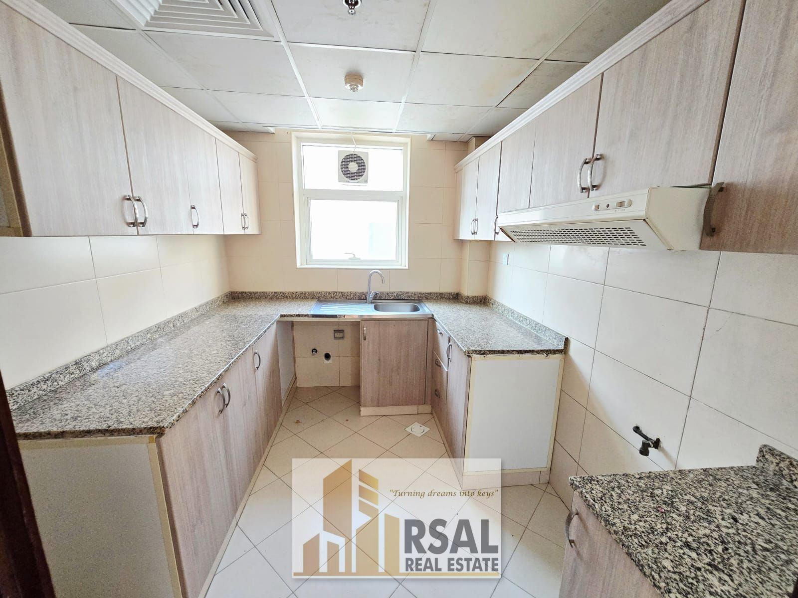 Spacious 2bhk Apartment Prime location for Apartment in Muwaileh Area
