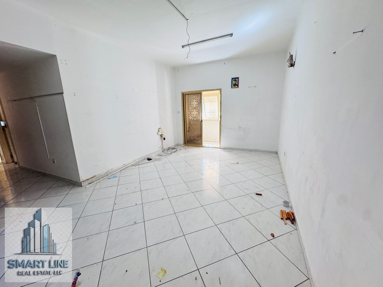 Elegant 2Bhk Apartment With Living Hall Two Full Bathrooms And Double Balconies Near Family Park