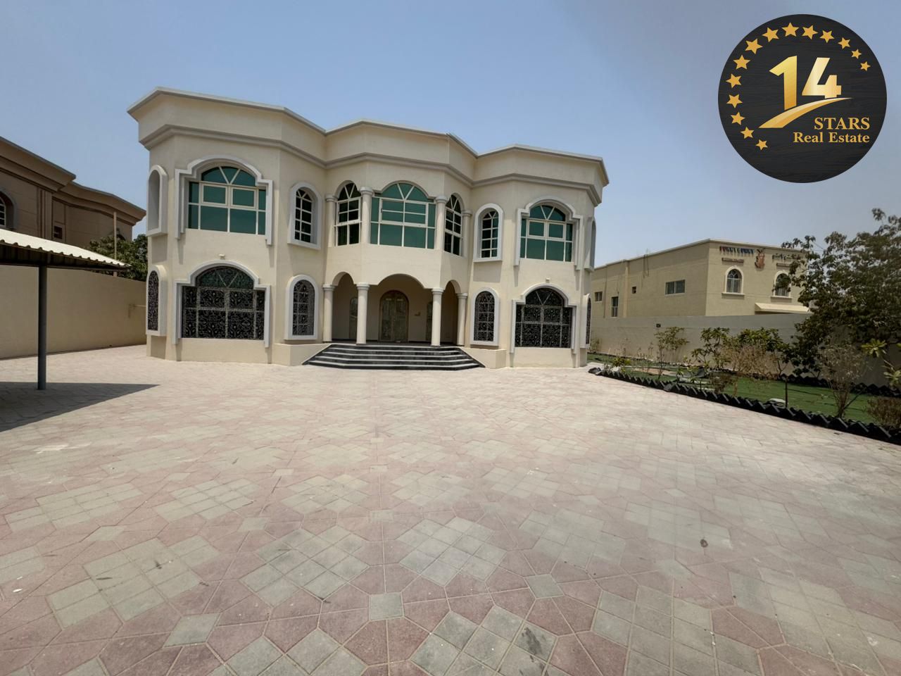 Villa for rent in Al Jurf 16000 sq ft 10 bedrooms, 2 living rooms, 2 majlis (formal sitting rooms), swimming pool, and garden Prime location Price: