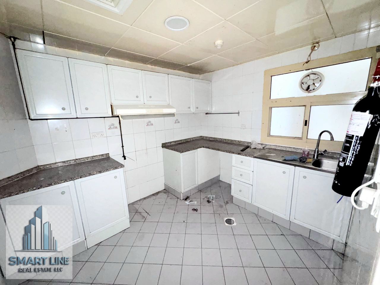 2 Big Balcony//2BHK apartment with 2 Full Washroom and Central AC, Just 34k