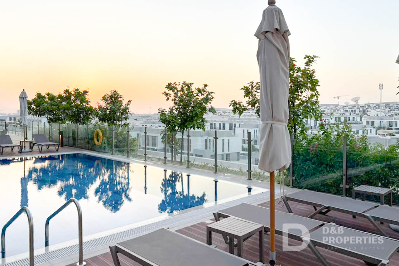 Community View | Spacious and Bright | Modern