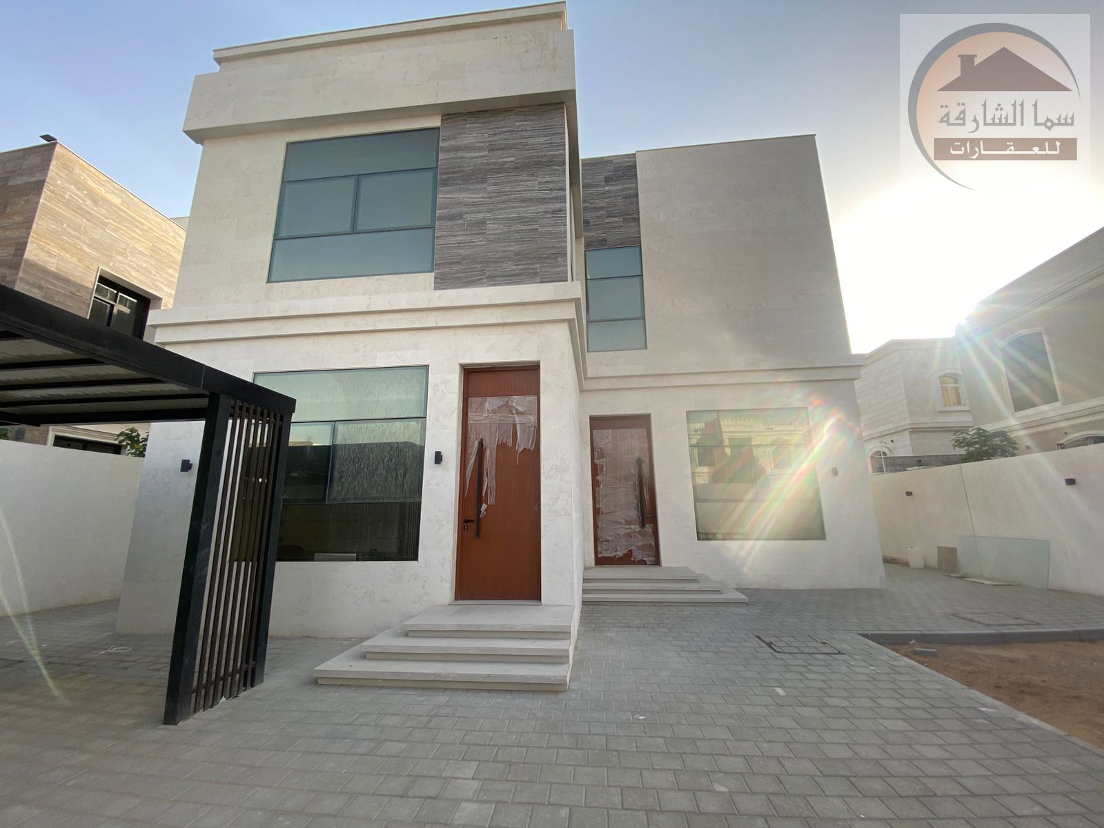 Villa for sale in the Emirate of Sharjah, in the Al Houshi area, excellent location, Sop Al Nouf.