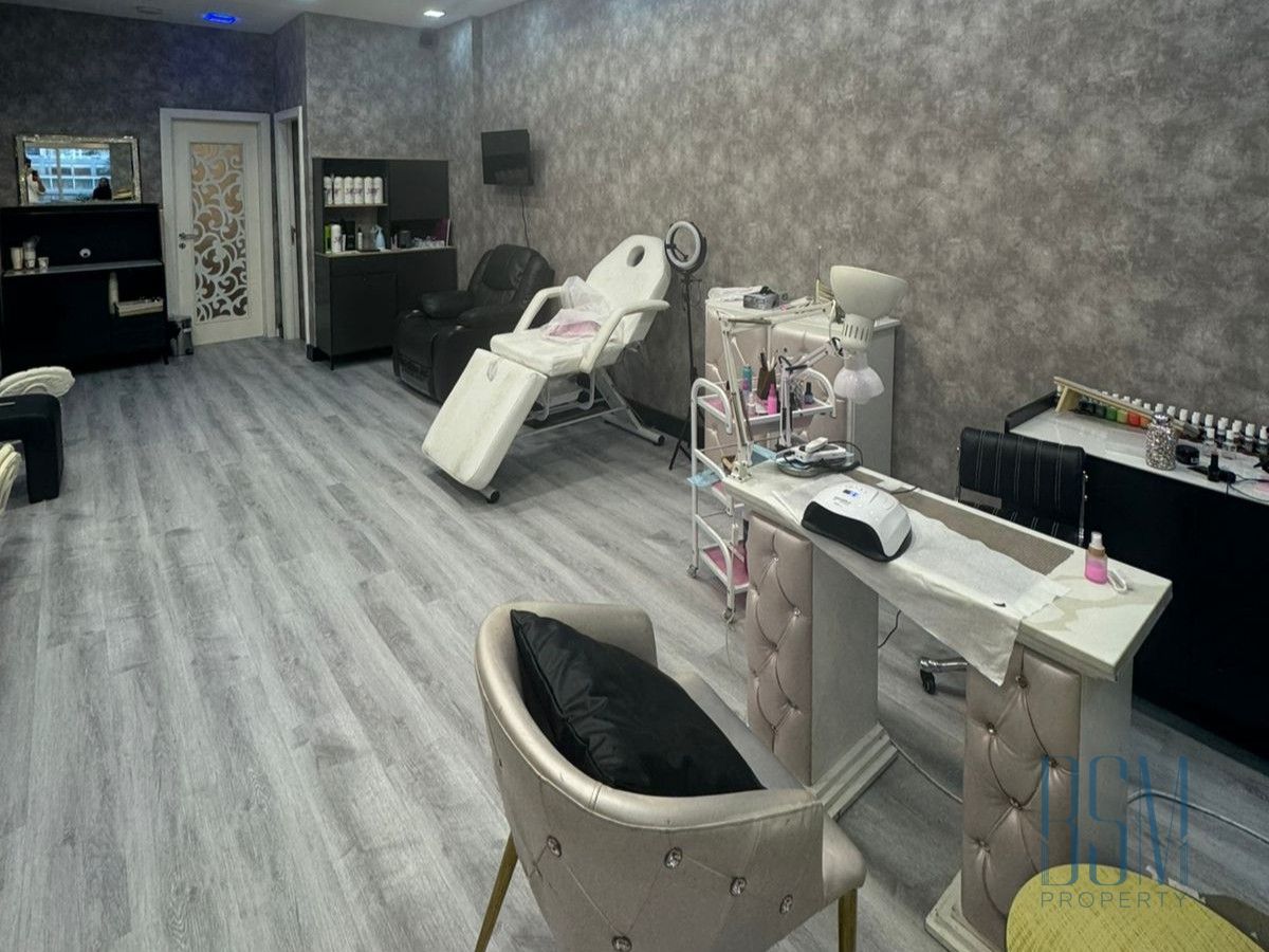 Renovated Shop | Profitable Saloon | With Staff