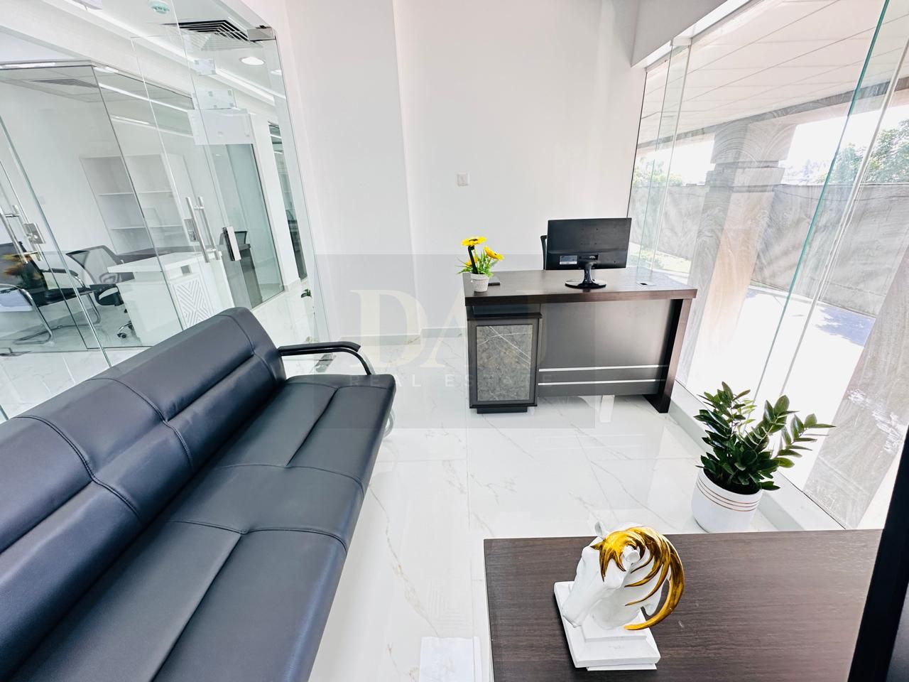Beautiful Office | Free Utilities | Bank Account Assistance |
