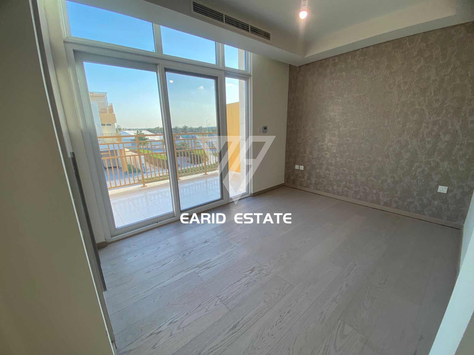 Spacious Modern 3 BR | Great Location | Vacant