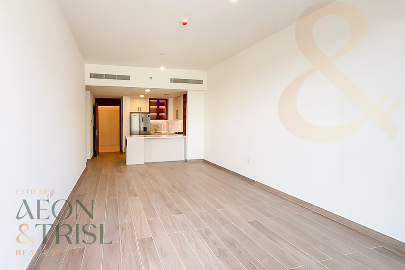 Luxury Living l Prime Location l Ready to Move