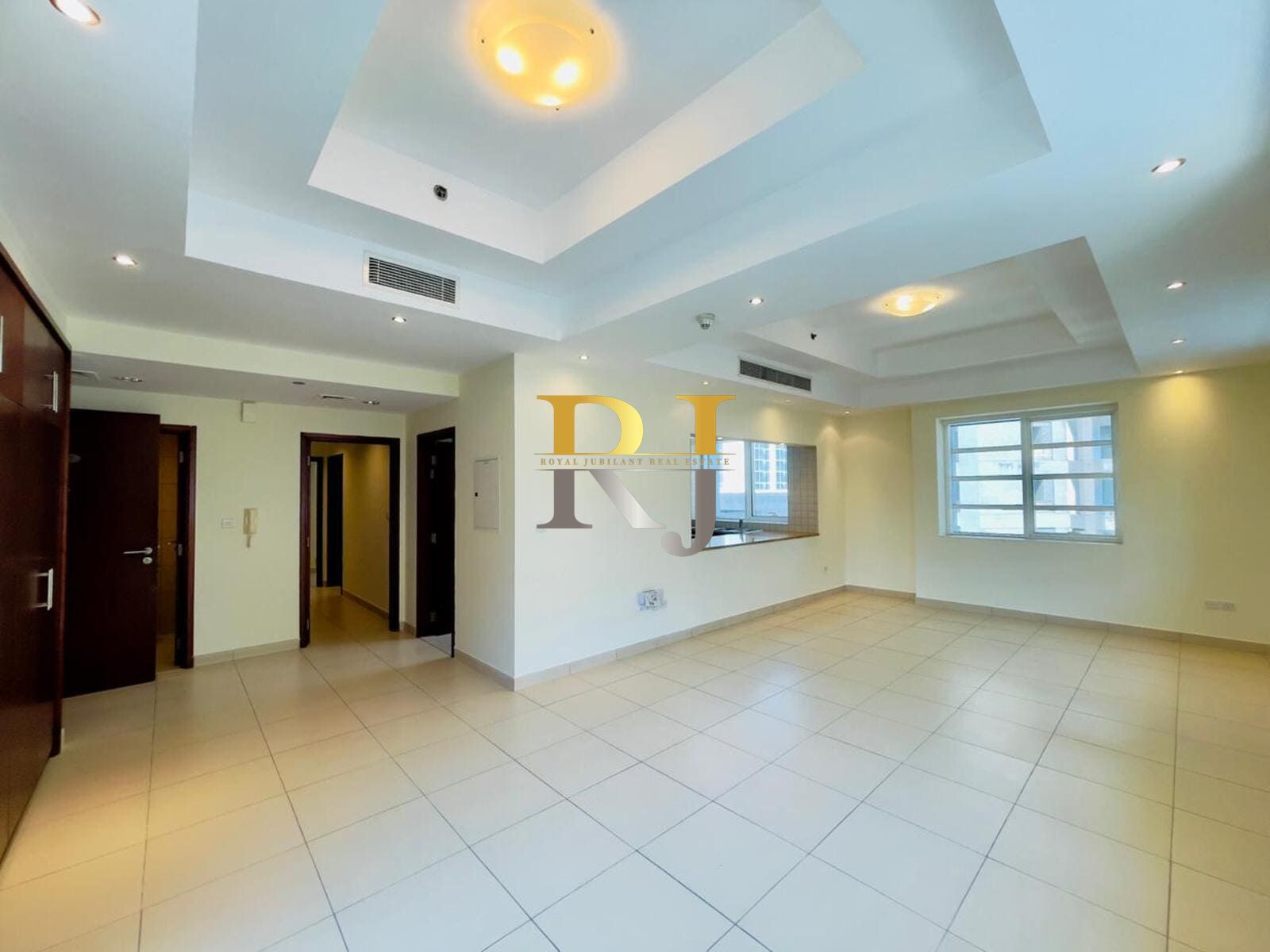 2 BR in Bin Hendi Tower: Stylish Urban Retreat