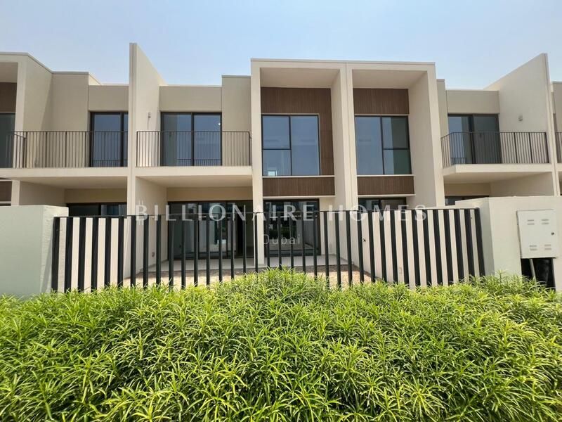 Brand New | Golden Beach | Clubhouse