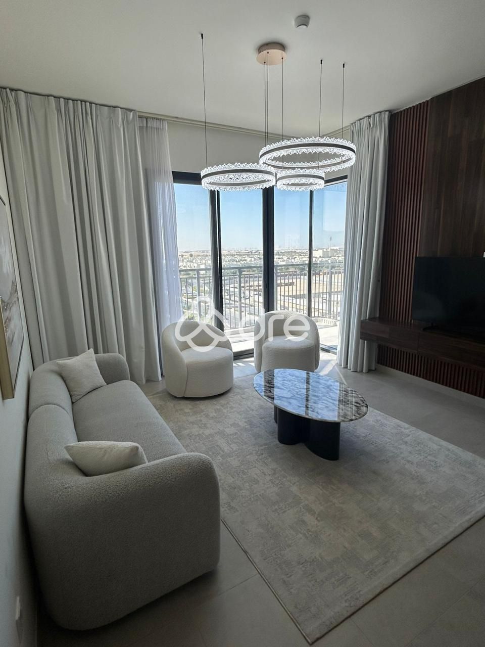 Vacant | Corner Unit | Fully Furnished