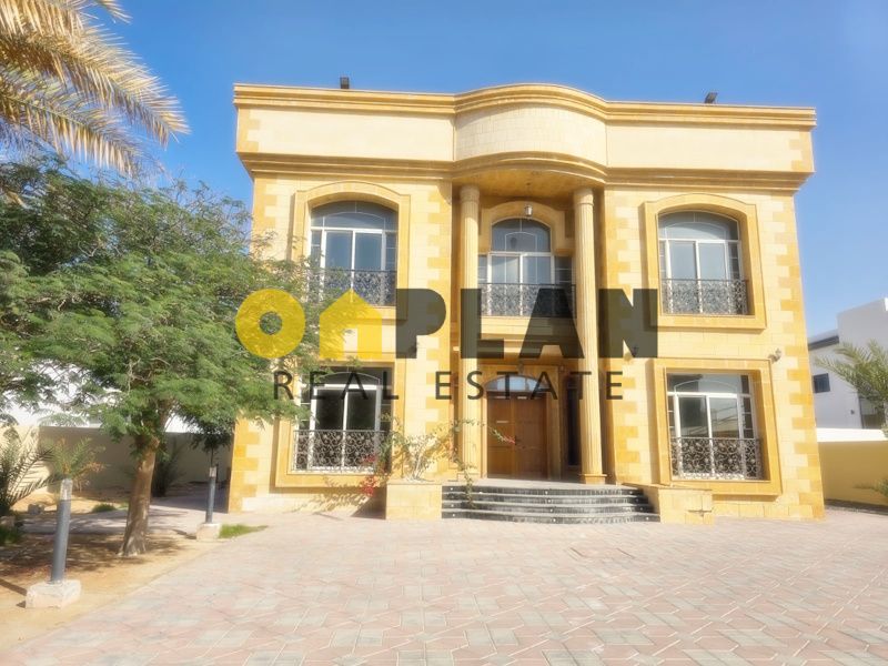 G+1 5BR + Garden and Majilis | Easy Access | Well Maintained Villa