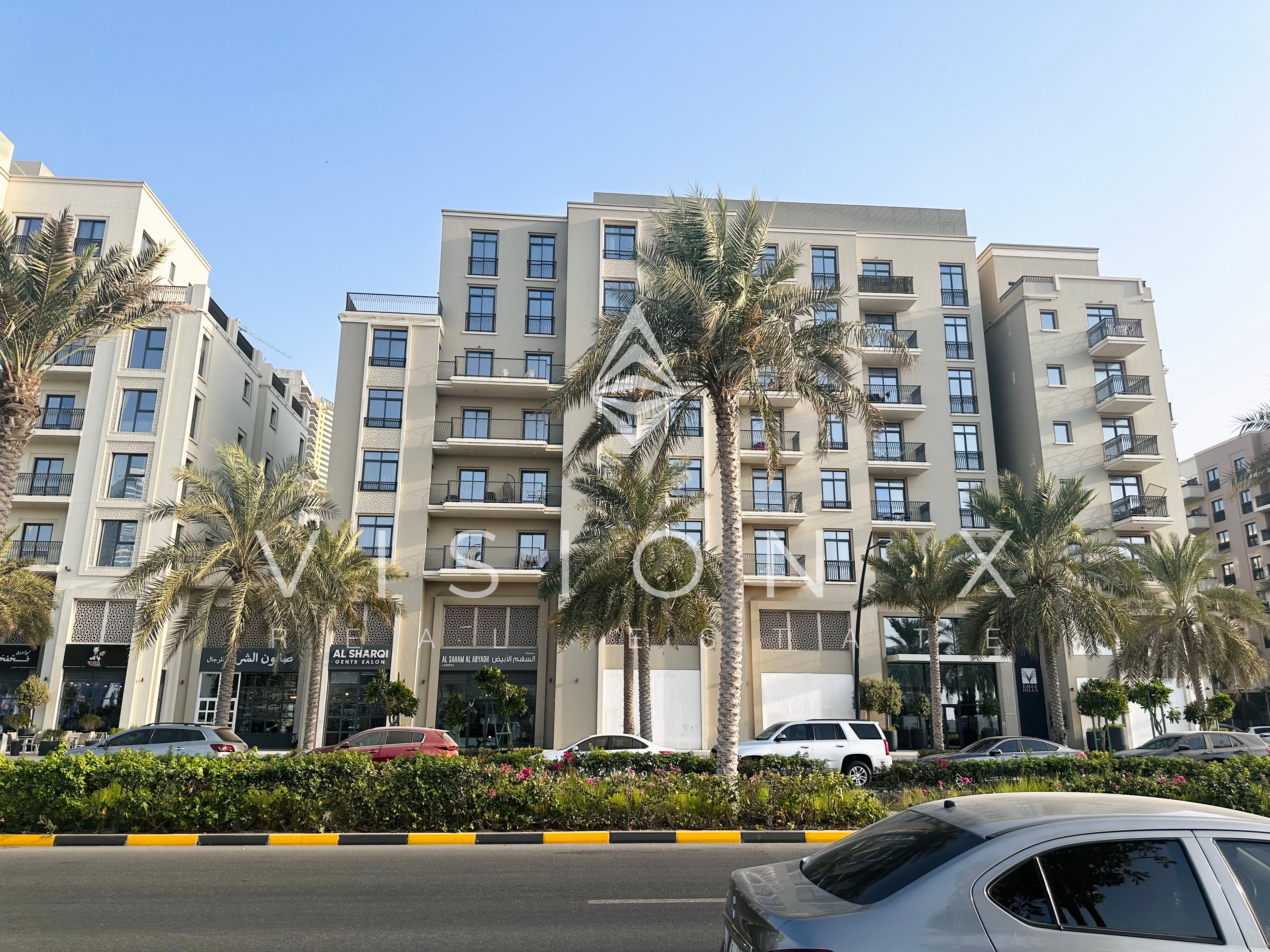 Waterfront | Prime Location | elegant