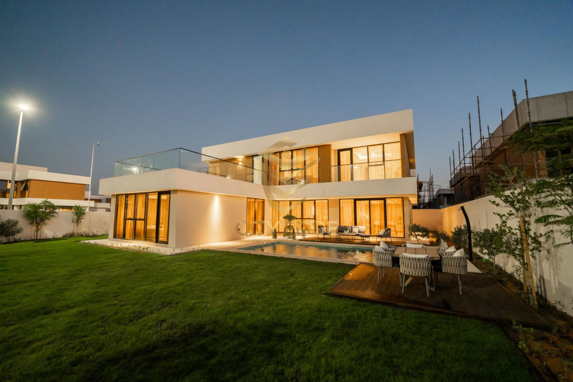 Ready villa close to Dubai - JUST ARAB - No Comm