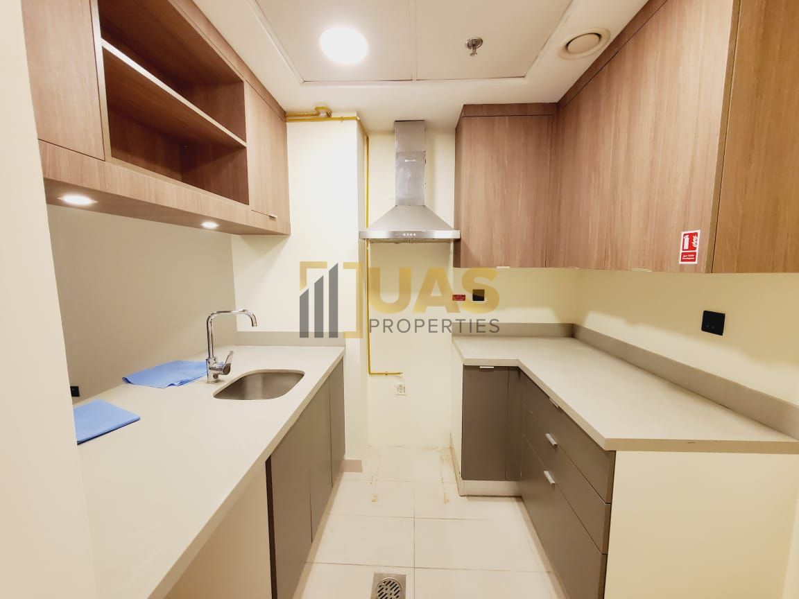 AMERICAN STYLE KITCHEN SUPER NICE 1BHK NEAR METRO