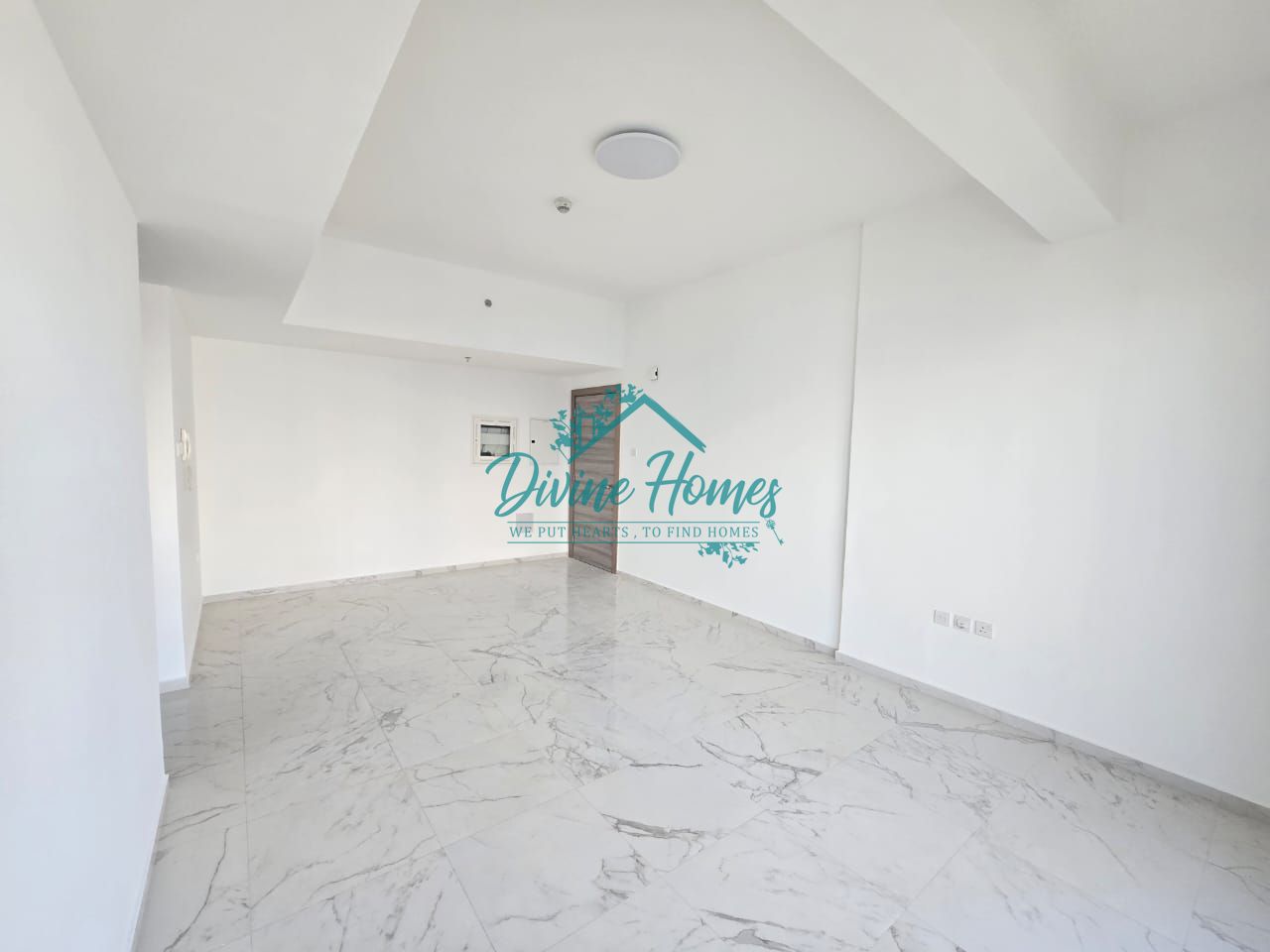 High Floor | Big Layout | Near to Entry Exit