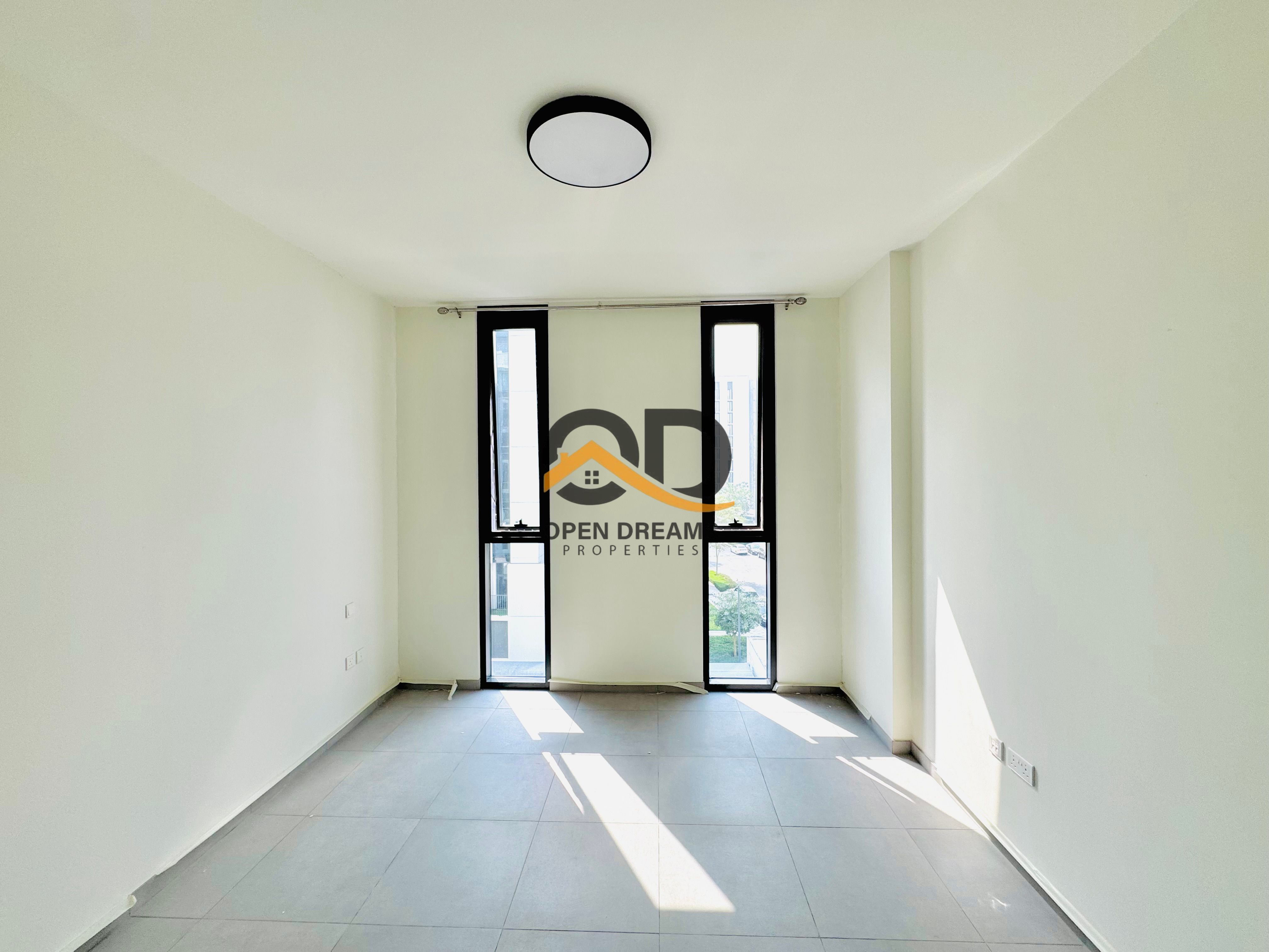 Brand new big layout studio|Solo Aljada