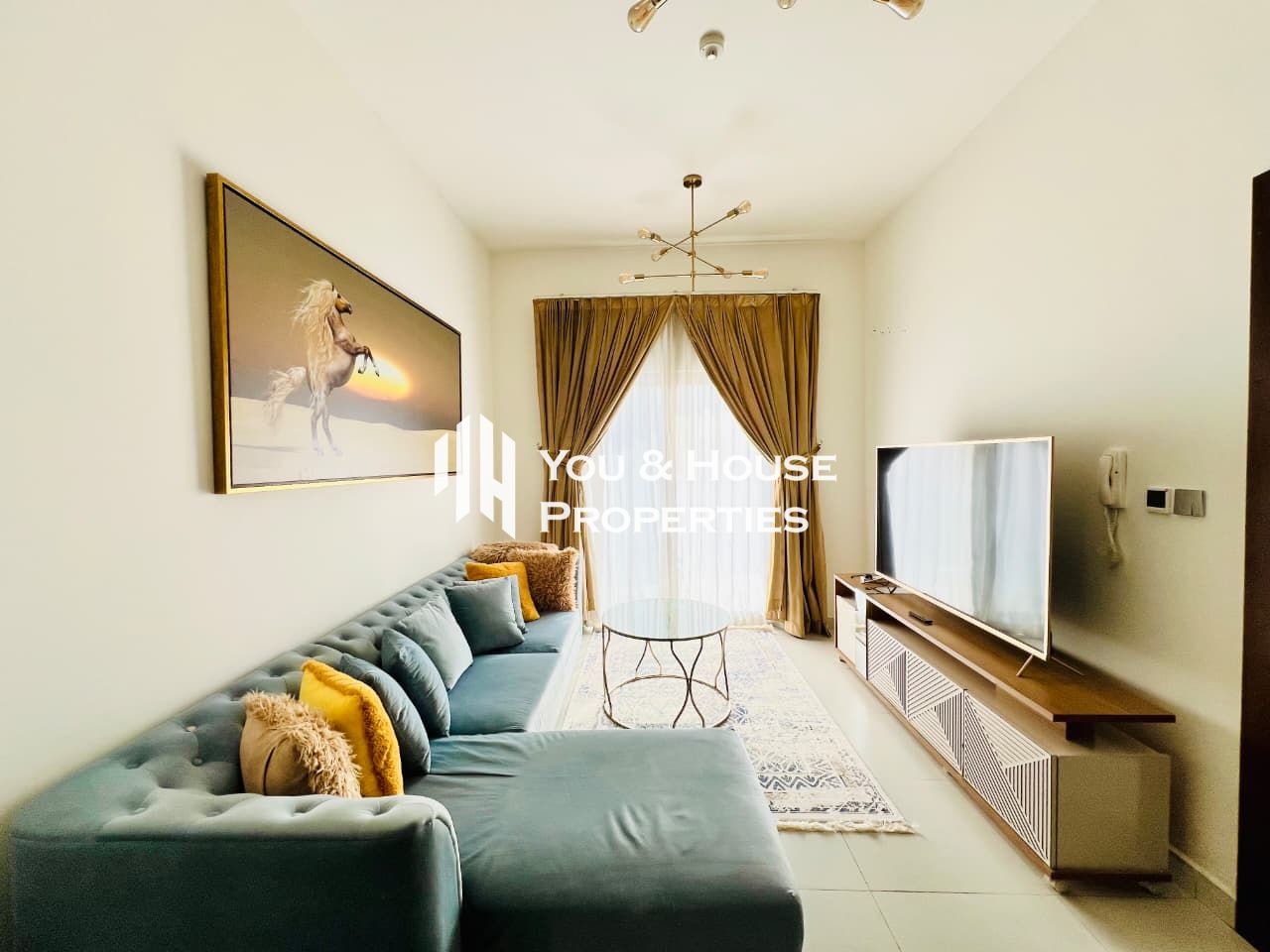 Chic Fully Furnished 1BR | Cozy & Contemporary I Ready To Move In