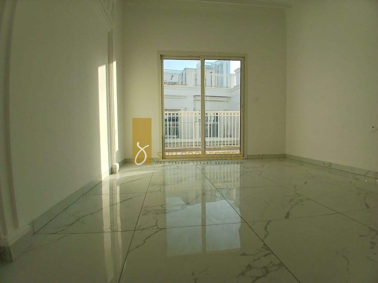 READY TO MOVE IN | BIGGER LAYOUT | BRIGHT UNIT