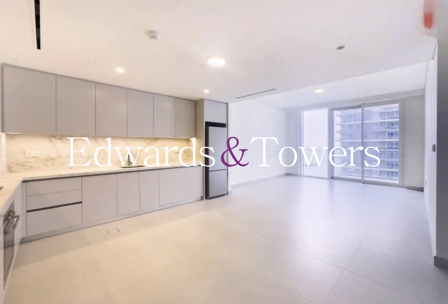 Boulevard View | Brand New | Private Beach