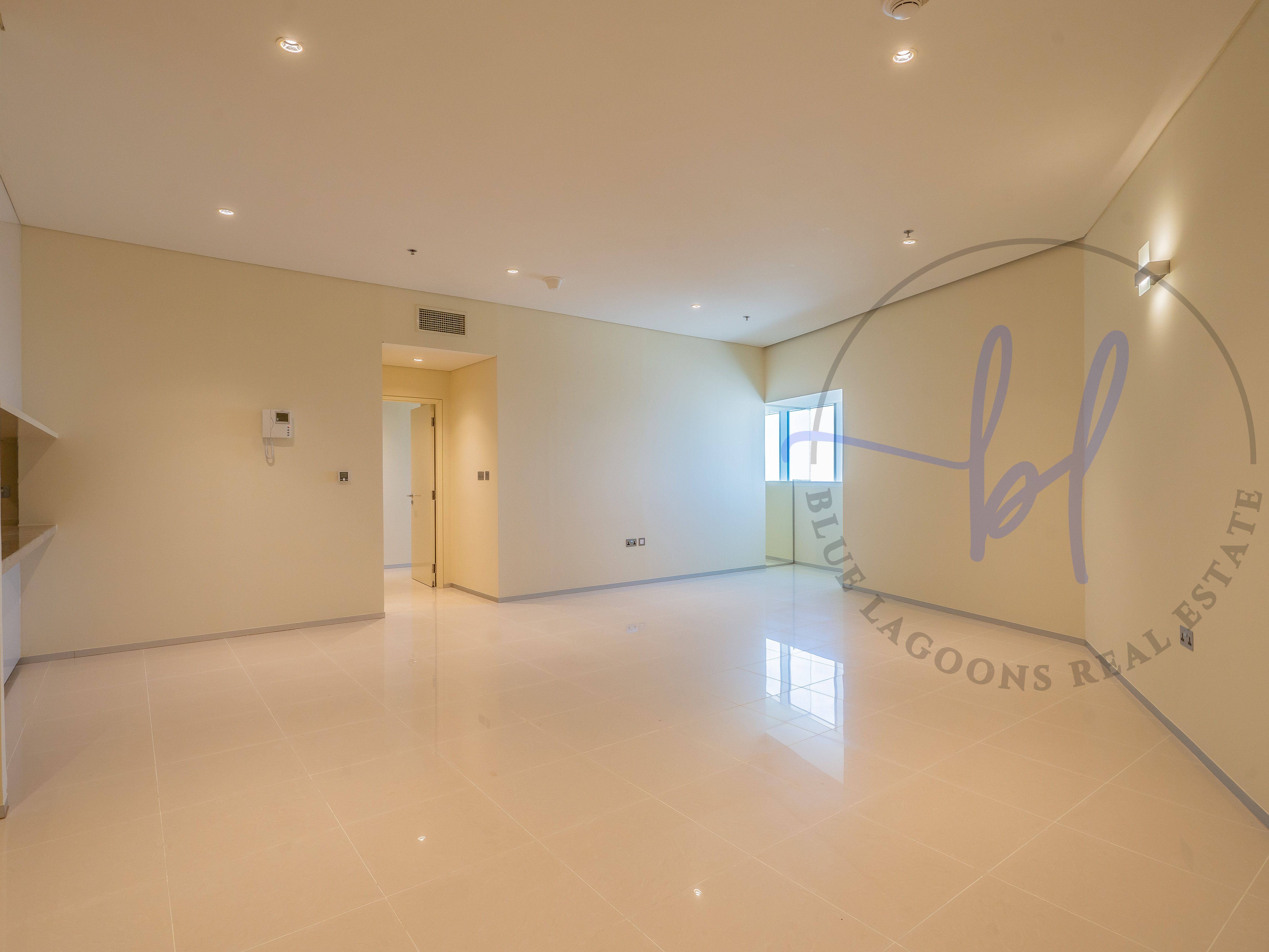 Chiller Free| Close to Metro| Vacant| Higher Floor