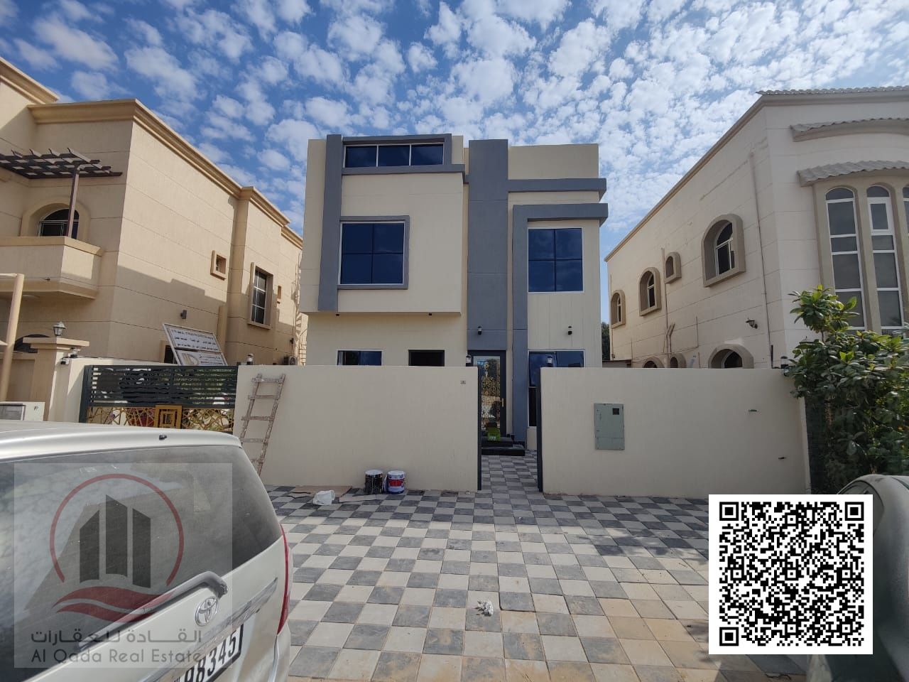 A 3-bedroom villa in Al-Haliyo area, close to all services, available for freehold ownership at a special price including registration fees, open to a