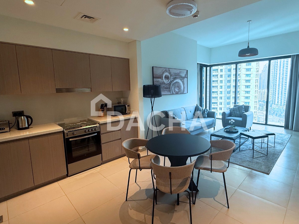 READY TO MOVE IN | SPACIOUS LAYOUT | FURNISHED