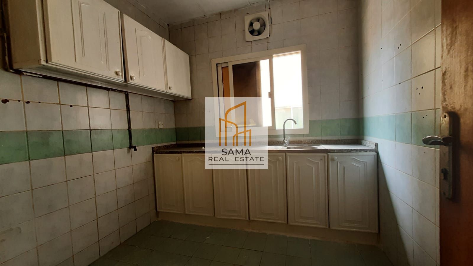 Hot offer 2bhk apartment with 1 washroom only 36k in new muwailha
