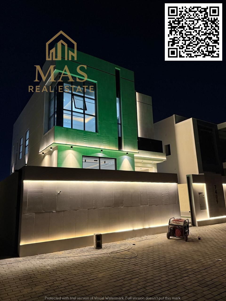 Your golden opportunity for living or investment. Luxurious design meets a strategic location. A modern villa with exquisite, personalized finishes, r