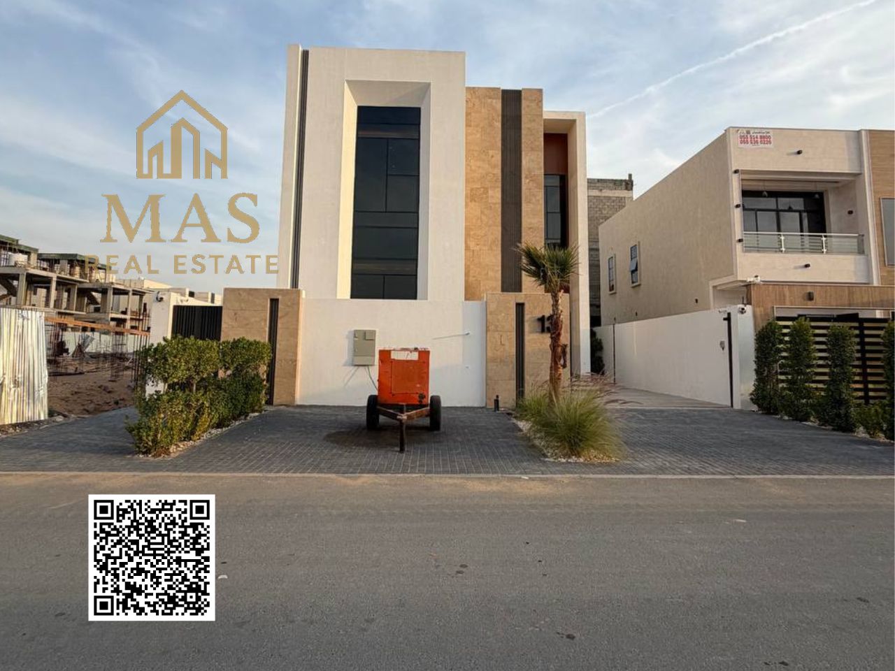 Villa for sale in a prime location. A rare opportunity to own a luxurious villa that combines elegance and comfort.