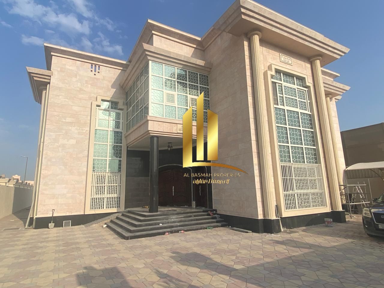 For sale: Super deluxe villa in Sharjah, Al Tarfa area, two floors, three streets, owned by UAE nationals and GCC citizens.