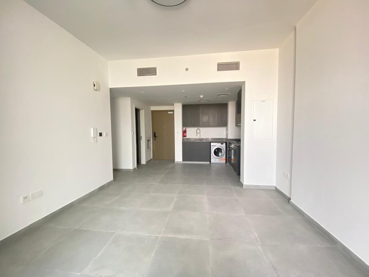 Huge 2bedroom only 90k With Gym pool covered parking in Tiraz Aljada