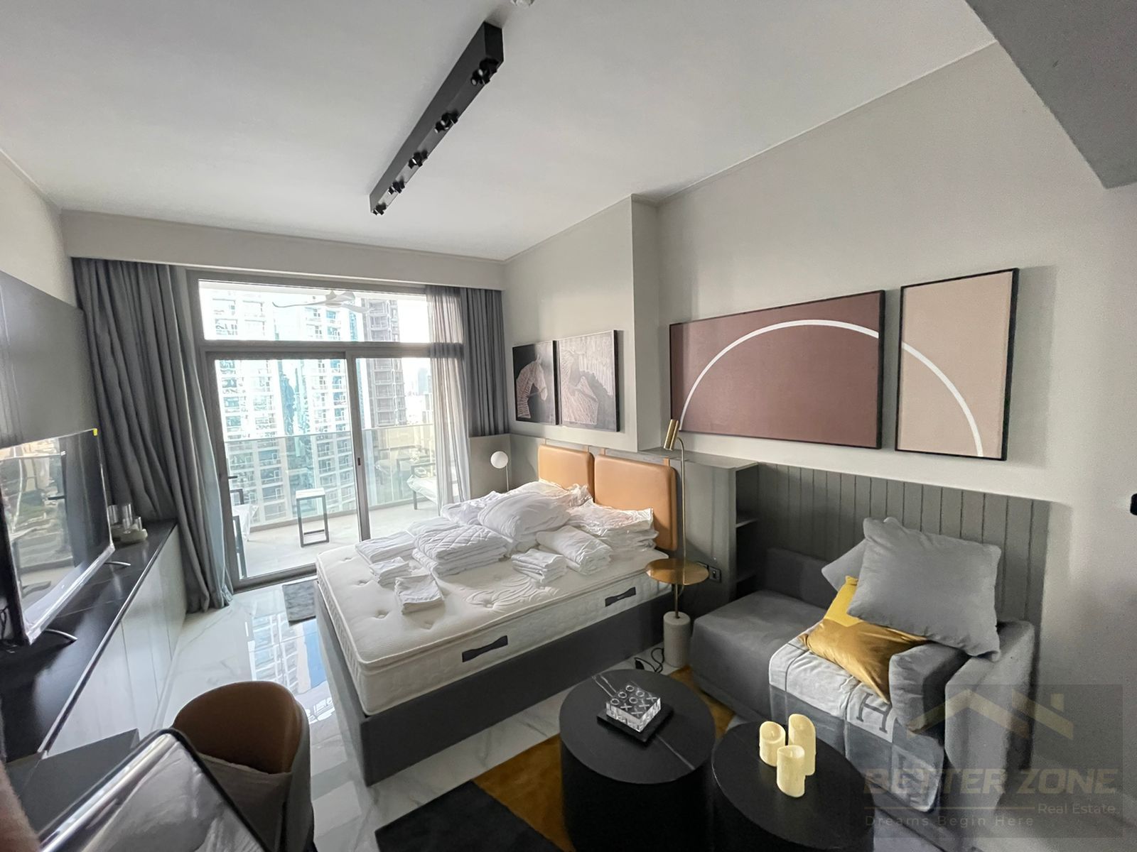 Studio With Balcony - Fully Furnished -Street View