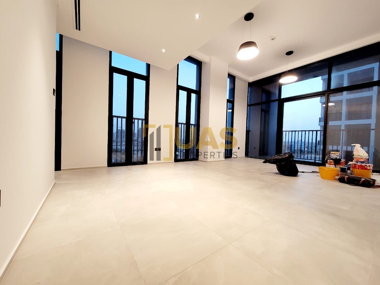 FULLY MODERN KITCHEN APPLIANCES 2 BHK LUXURY UNIT