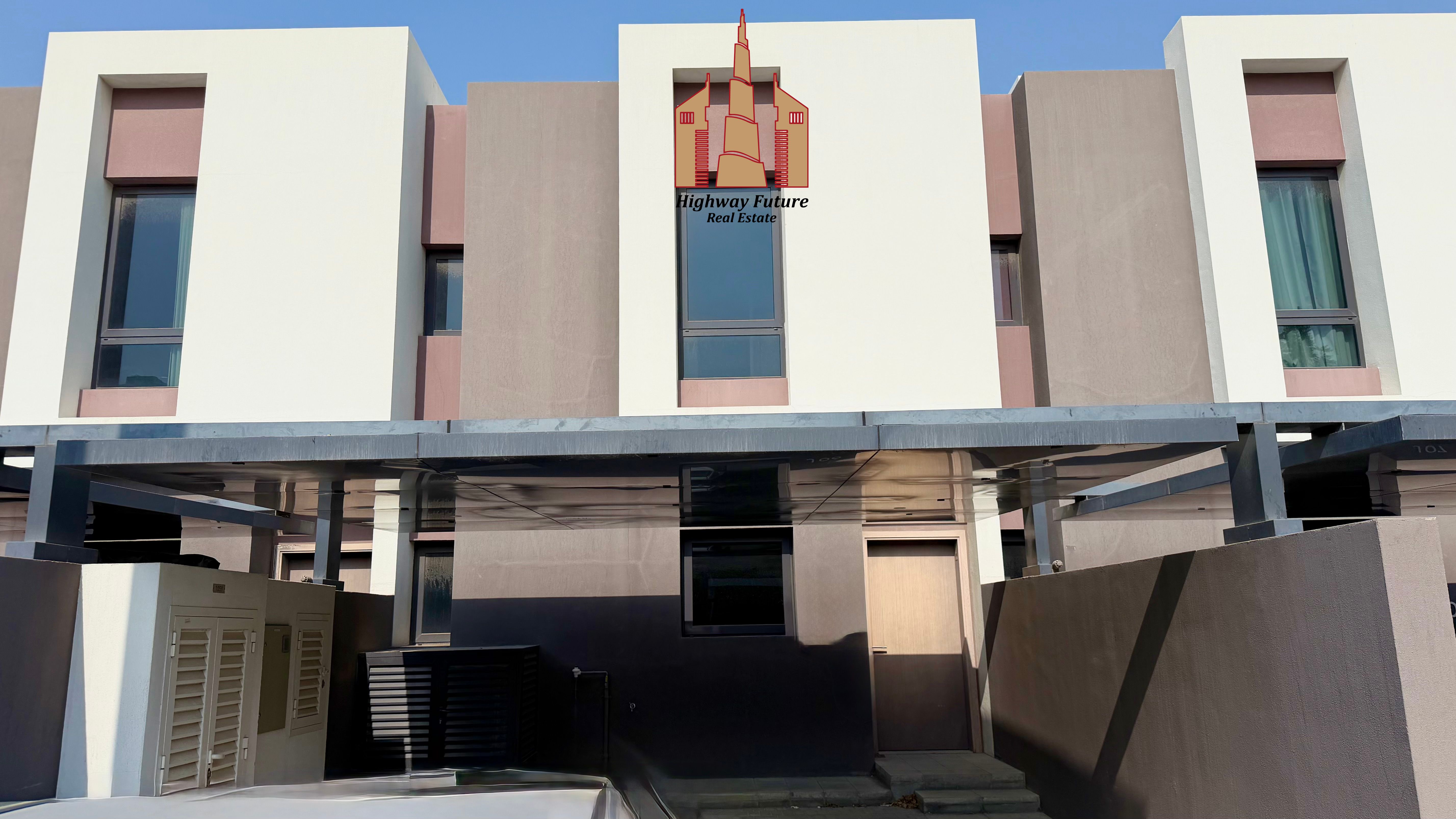 Elegant 2BR Townhouse with Maidroom For Rent in Al Jada