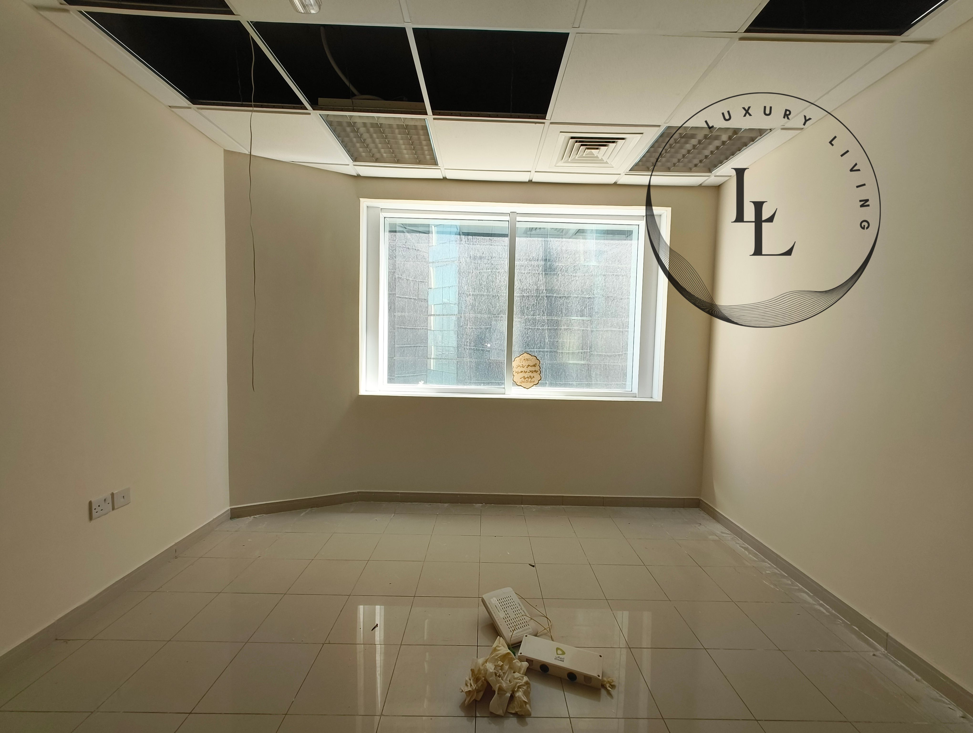 Spacious Chiller free office 540 sqft with kitchen and washroom at prime location.