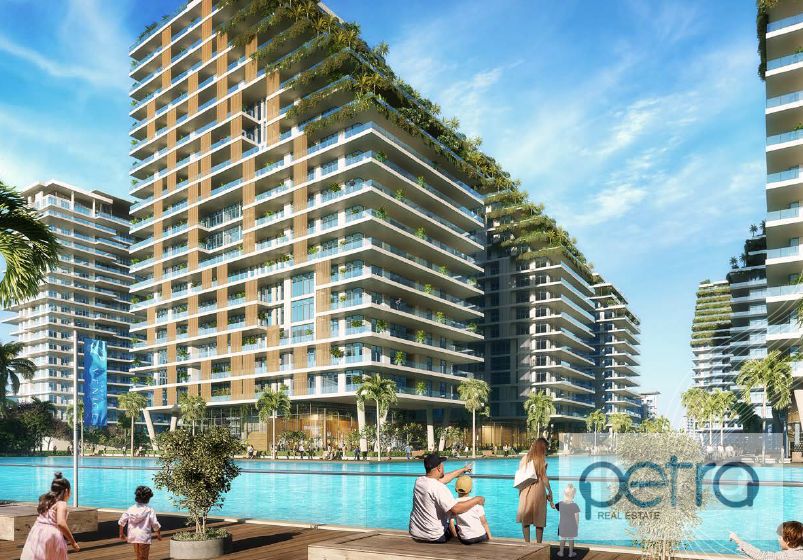 CRISTAL LAGOON AND OPERA VIEW
