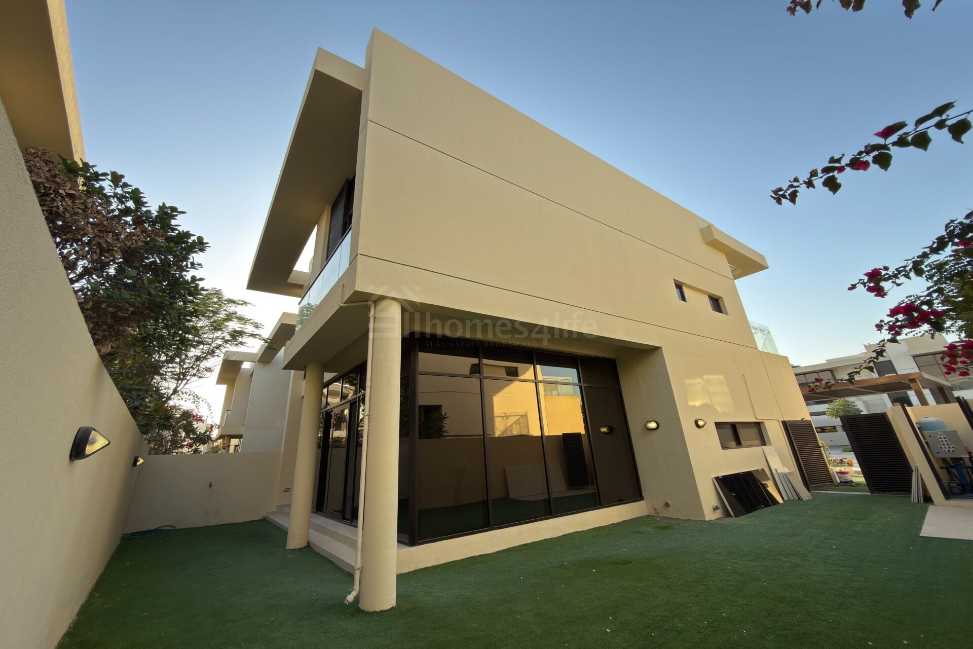 3BR + Maid | Vacant | Unfurnished Villa