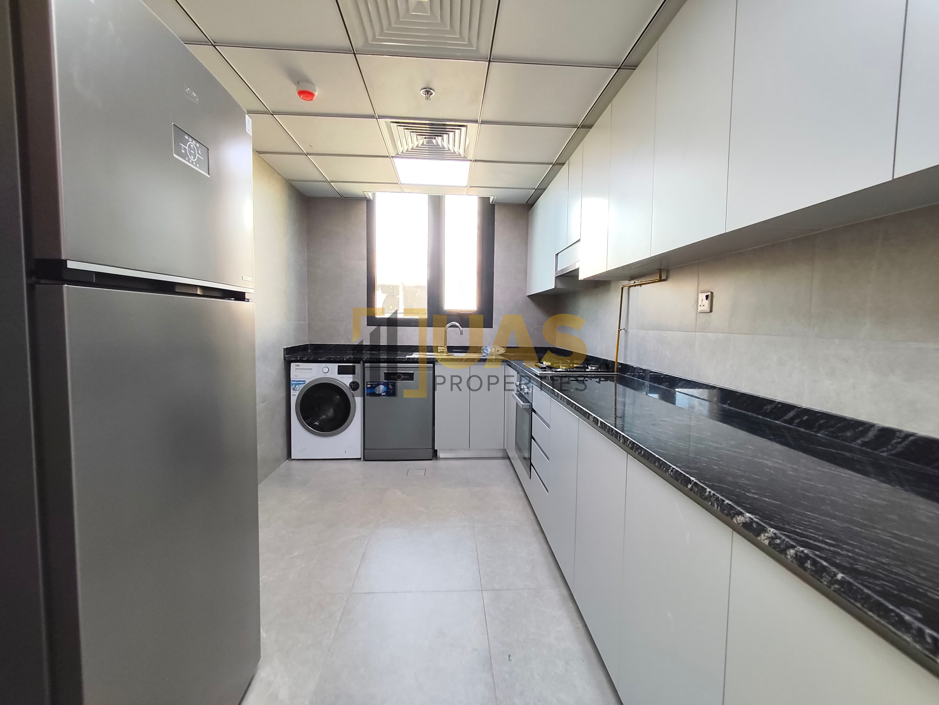 CHILLERFREE 1BHK FULLY FITTED KITCHEN LUXURIOUS