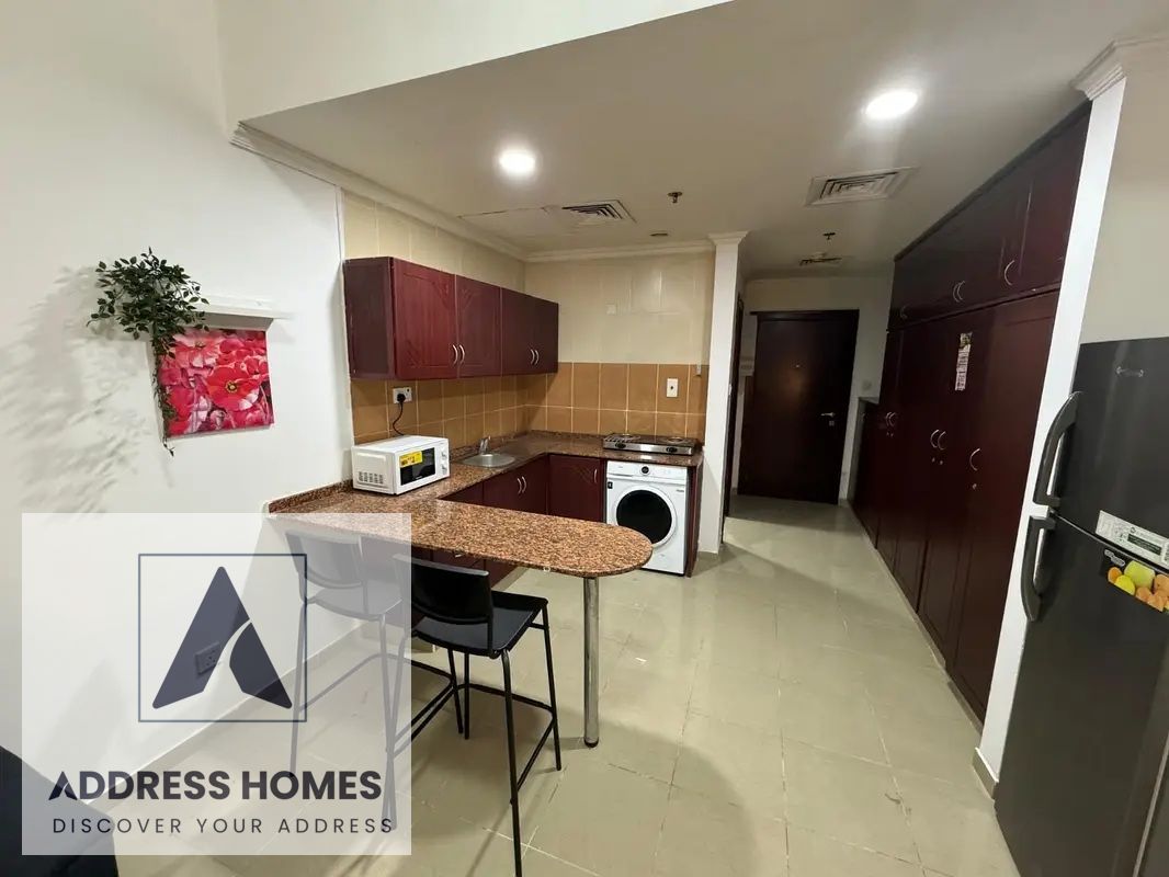 Unfurnished Studio available for Rent