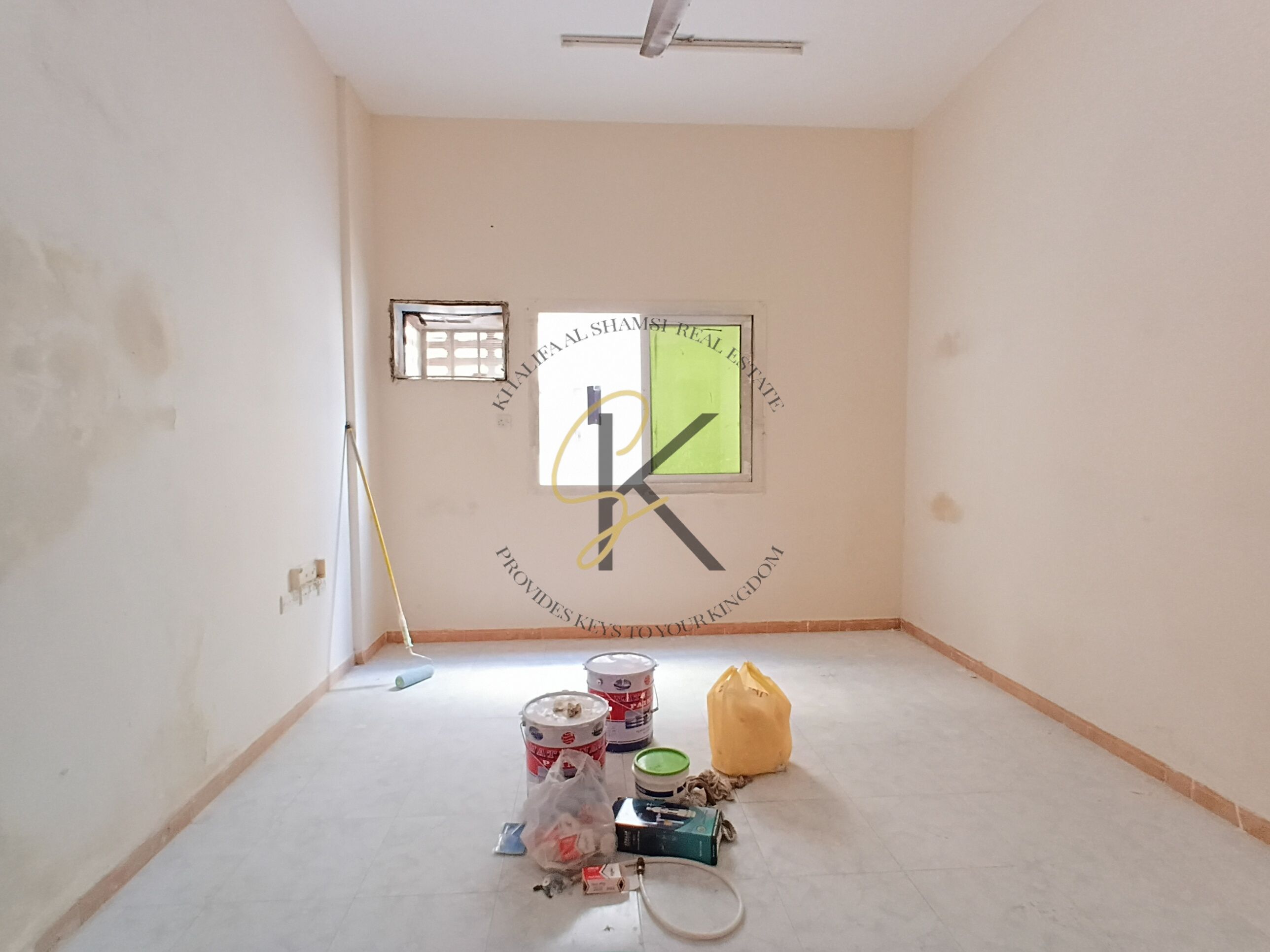 Day of Deal Bachelor Studio Neat and clean room Near by Bus Stand for contact Babar