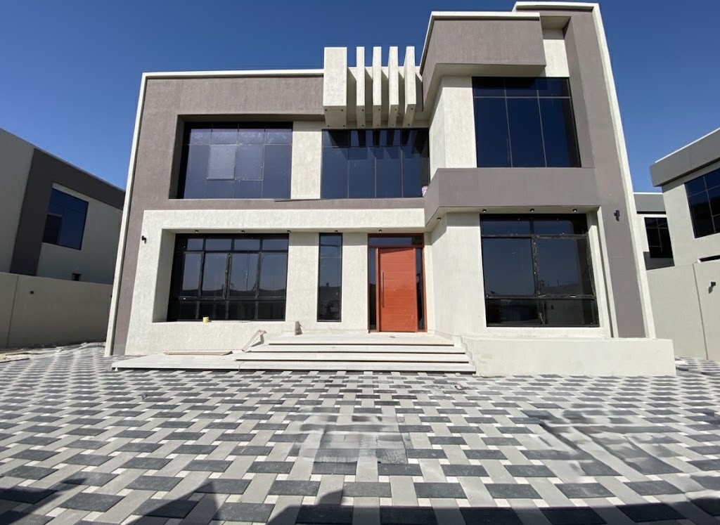 INDEPENDENT 5BR VILLA| PRIVATE GARDEN | CENTRAL AC
