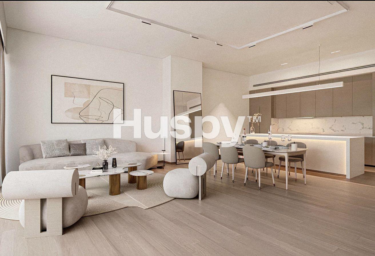 Exclusive | Vacant | Middle Unit