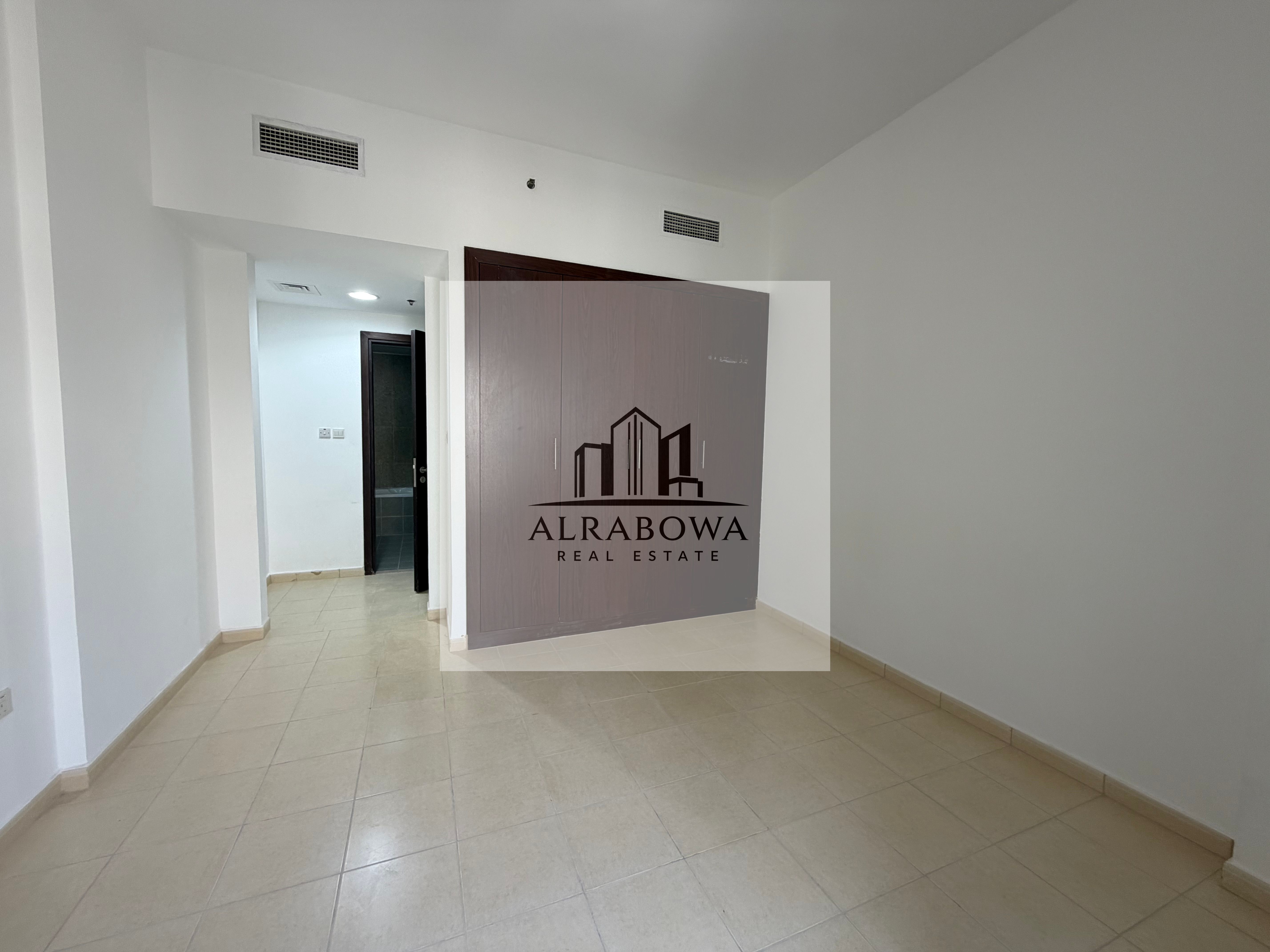 Fully renovated - Spacious 1BR Ready to Move in